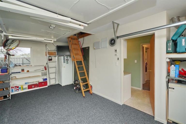 Photo of property in 3 Oaktree Lane, Bishopdale, Christchurch, 8053