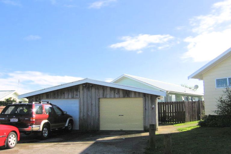 Photo of property in 13 Keri Anne Place, Goodwood Heights, Auckland, 2105