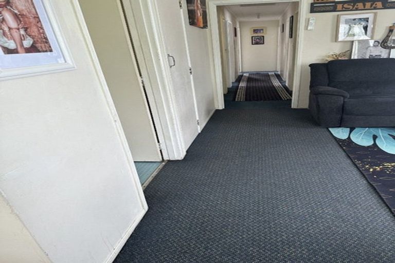 Photo of property in 8 Carey Place, Otara, Auckland, 2023