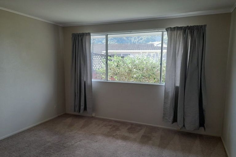 Photo of property in 31a Omaha Grove, Totara Park, Upper Hutt, 5018