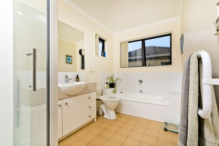 Photo of property in 37 Nautilus Drive, Gulf Harbour, Whangaparaoa, 0930
