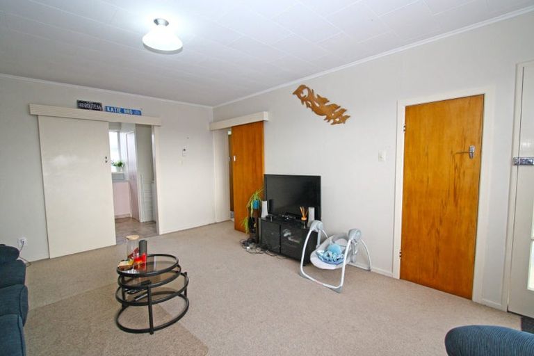 Photo of property in 1/239 Carrington Street, Vogeltown, New Plymouth, 4310