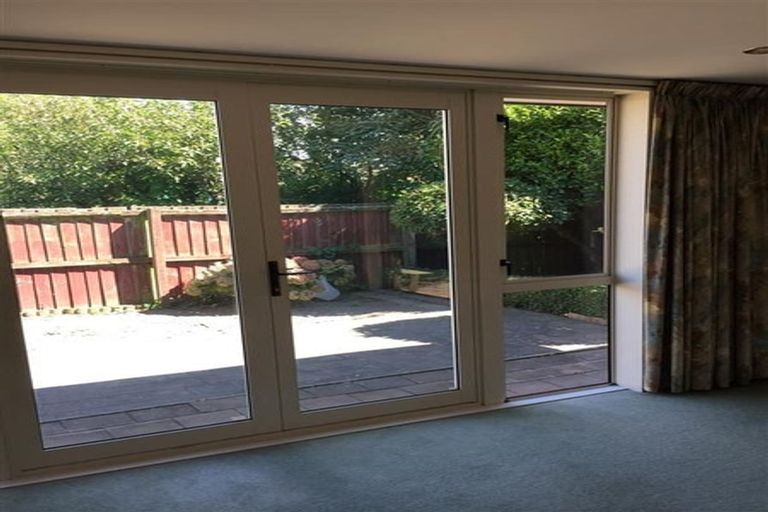 Photo of property in 8a Worthy Street, Ilam, Christchurch, 8041