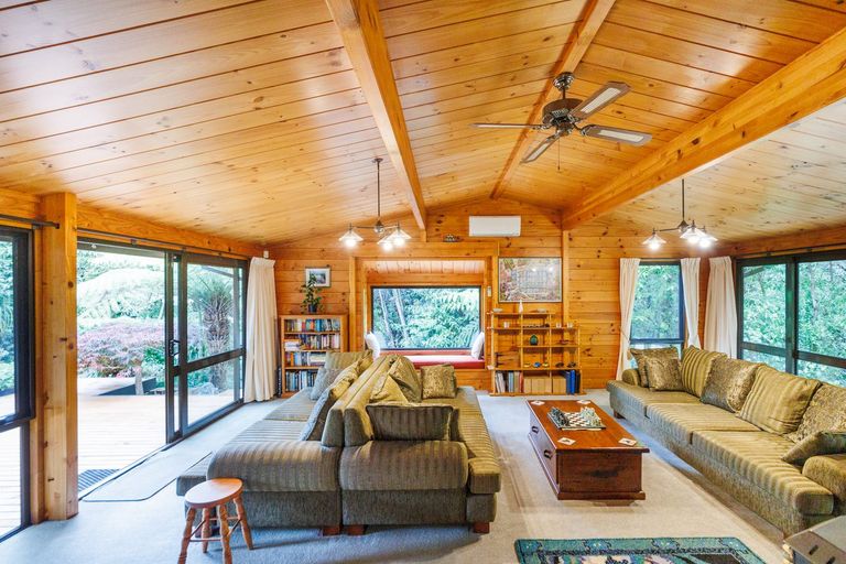 Photo of property in 11 The Bush Track, Aokautere, 4471