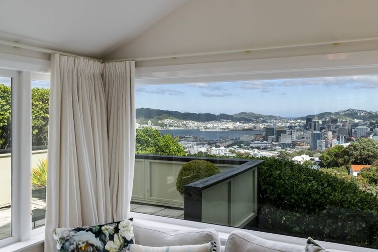 Photo of property in 32 Sefton Street, Wadestown, Wellington, 6012