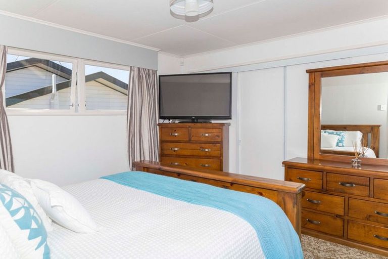 Photo of property in 25 Victoria Avenue, Dannevirke, 4930