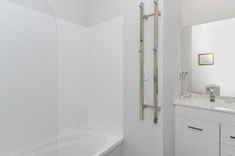 Photo of property in 31 Reynolds Place, Papamoa Beach, Papamoa, 3118