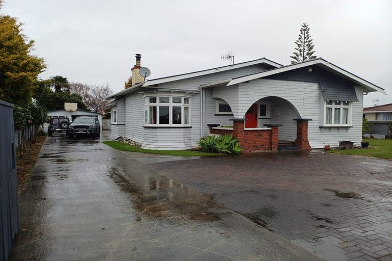 Photo of property in 404 Tremaine Avenue, Takaro, Palmerston North, 4412