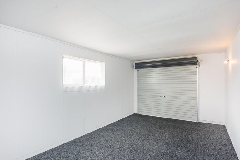 Photo of property in 5 Herbert Avenue, Cloverlea, Palmerston North, 4412