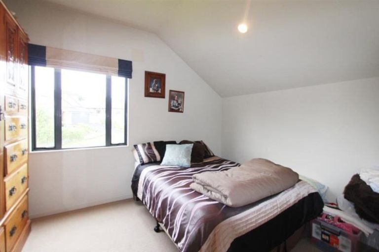 Photo of property in 10 Dawood Place, The Gardens, Auckland, 2105