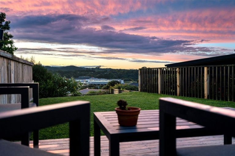 Photo of property in 27 Hastings Road, Pyes Pa, Tauranga, 3112