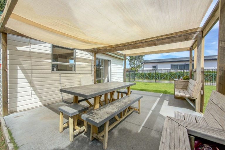Photo of property in 211a The Square, Whangamata, 3620