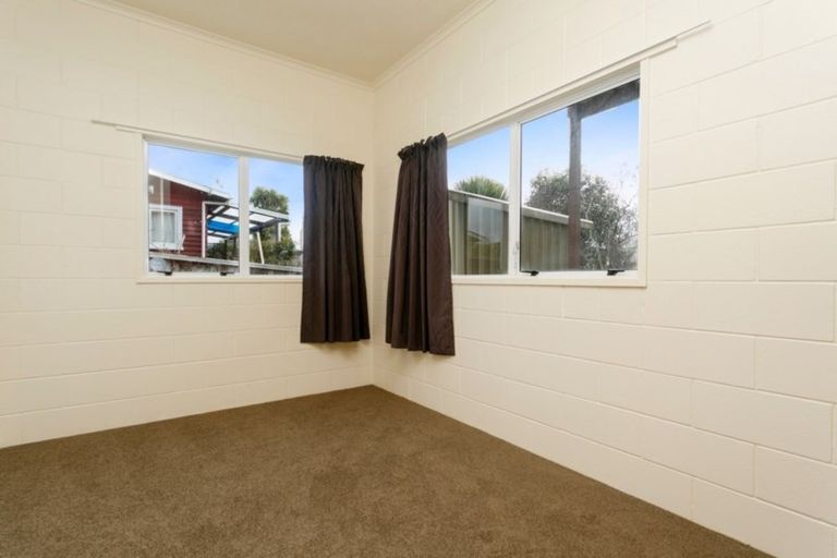 Photo of property in 2/16 Puriri Street, Hilltop, Taupo, 3330