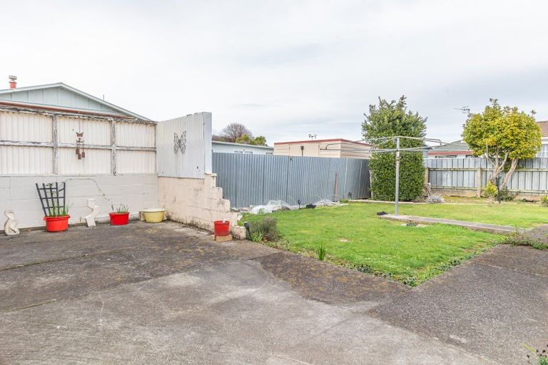 Photo of property in 32 Kent Street, Levin, 5510