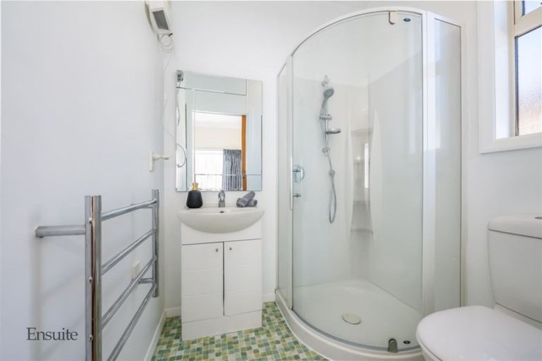 Photo of property in 11 Hart Avenue, Boulcott, Lower Hutt, 5011