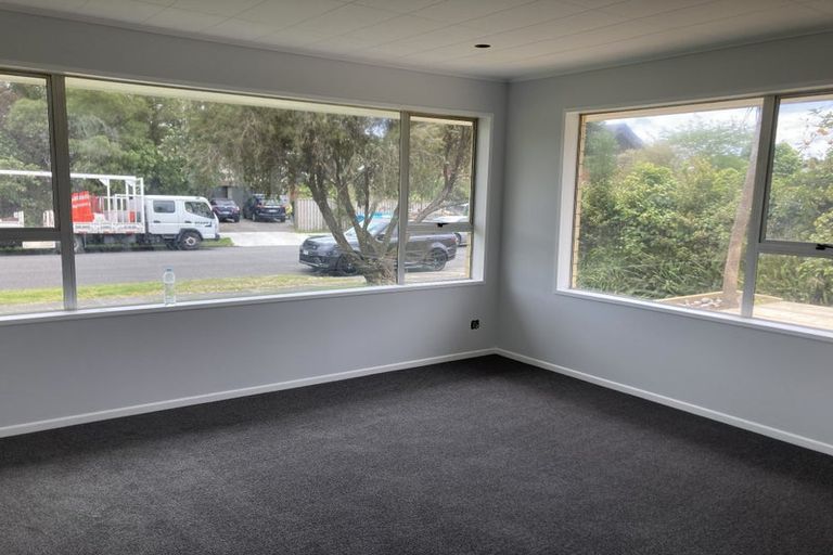 Photo of property in 72 Belvedere Avenue, Waikanae, 5036