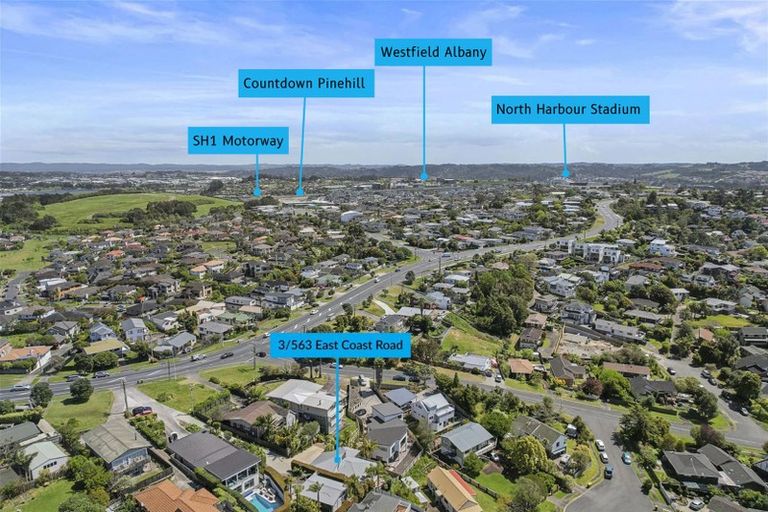 Photo of property in 3/563 East Coast Road, Browns Bay, Auckland, 0630
