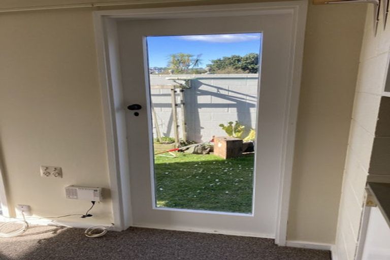 Photo of property in 1/33 Frankmoore Avenue, Johnsonville, Wellington, 6037