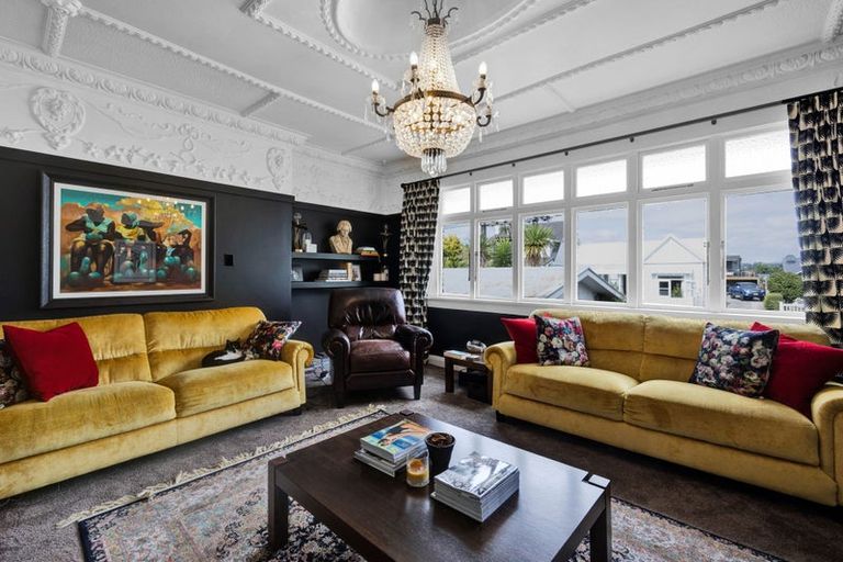 Photo of property in 20 Wallace Place, Westown, New Plymouth, 4310