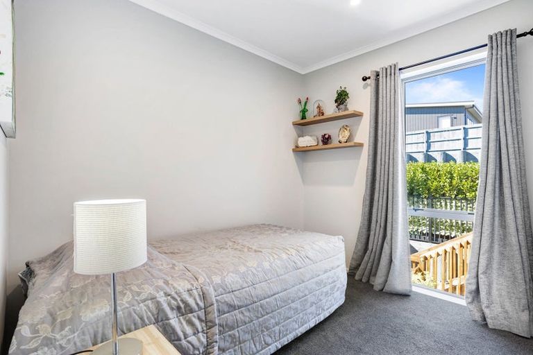 Photo of property in 33 Roundel Crescent, Whenuapai, Auckland, 0618