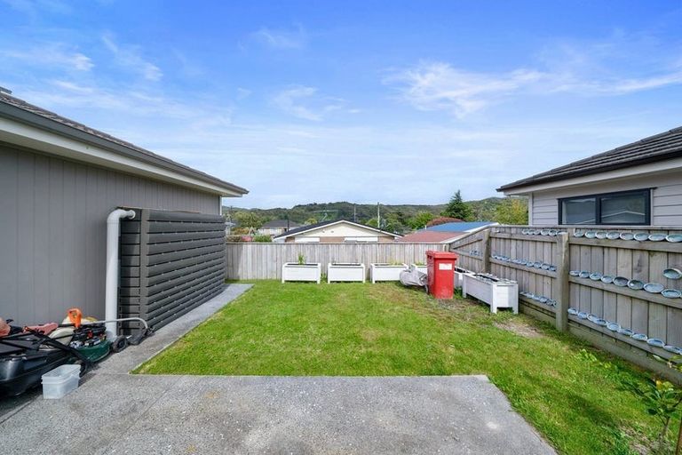 Photo of property in 11 Henrietta Maxwell Grove, Wainuiomata, Lower Hutt, 5014