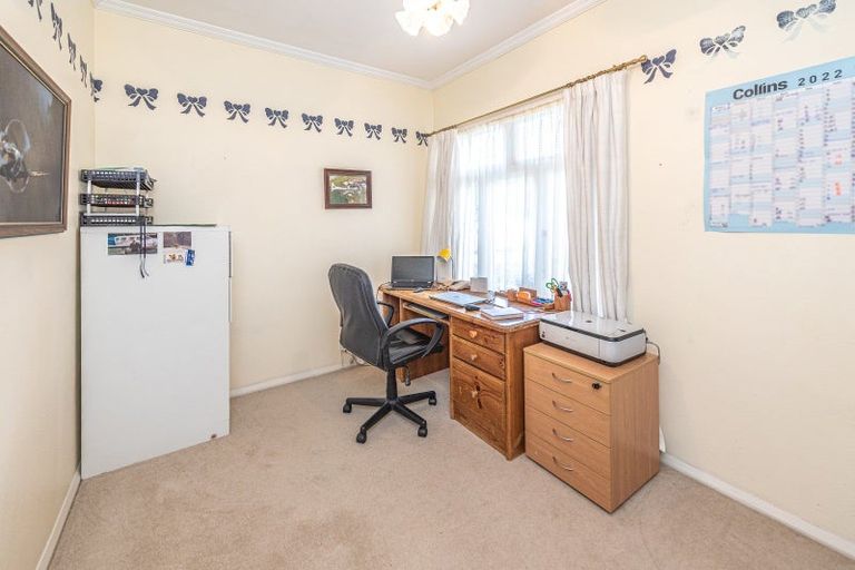 Photo of property in 20 Great North Road, Saint Johns Hill, Whanganui, 4500