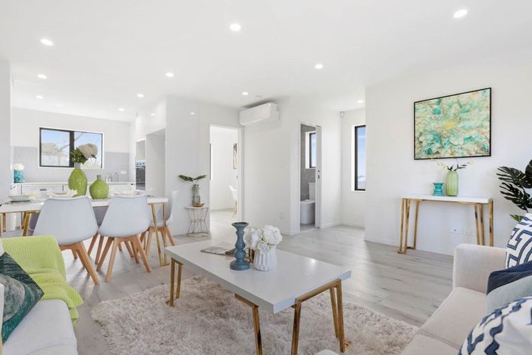 Photo of property in 8/418 Richardson Road, Mount Roskill, Auckland, 1041