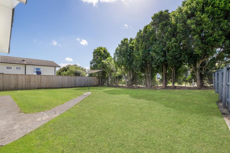 Photo of property in 72 Boundary Road, Clover Park, Auckland, 2019