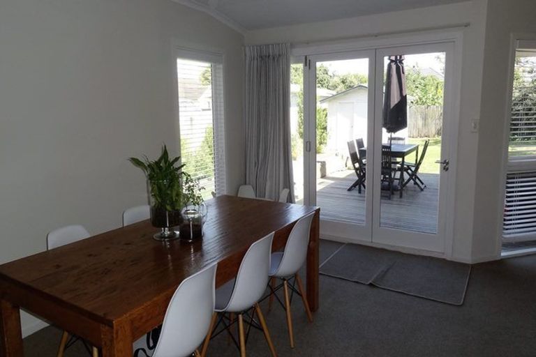 Photo of property in 221 Weston Road, St Albans, Christchurch, 8052