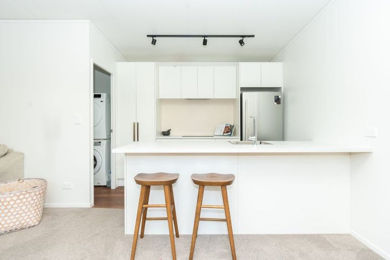 Photo of property in 59 Sandwich Road, St Andrews, Hamilton, 3200