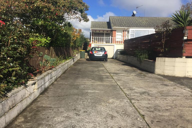 Photo of property in 166 Kitchener Road, Pukekohe, 2120