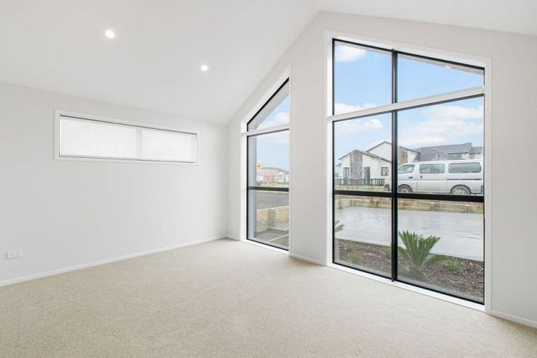 Photo of property in 5 Lynette Place, Pauanui, 3579