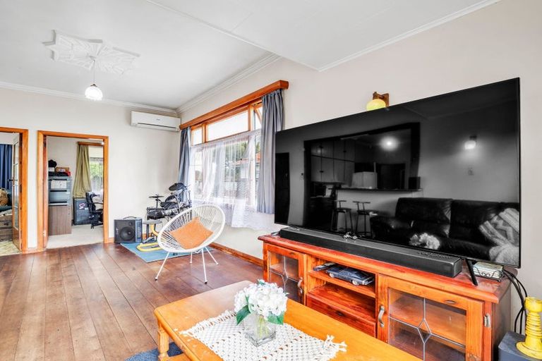Photo of property in 105 Vogel Street, Roslyn, Palmerston North, 4414
