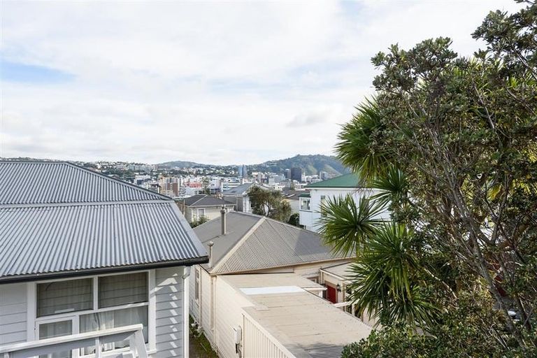 Photo of property in 6/51 Austin Street, Mount Victoria, Wellington, 6011