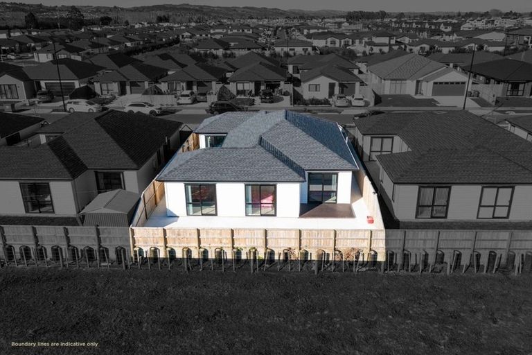 Photo of property in 11 Silver Beech Street, Takanini, 2110