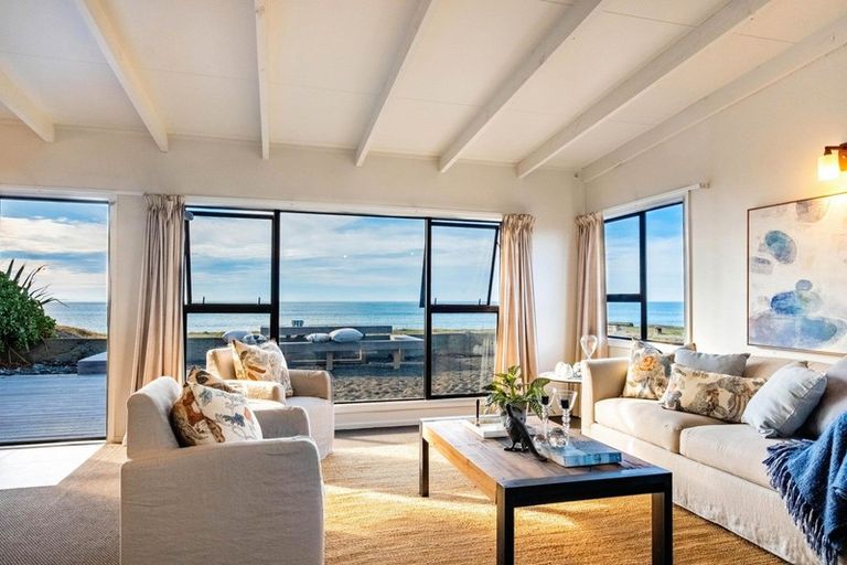 Photo of property in 271 Clifton Road, Te Awanga, 4102