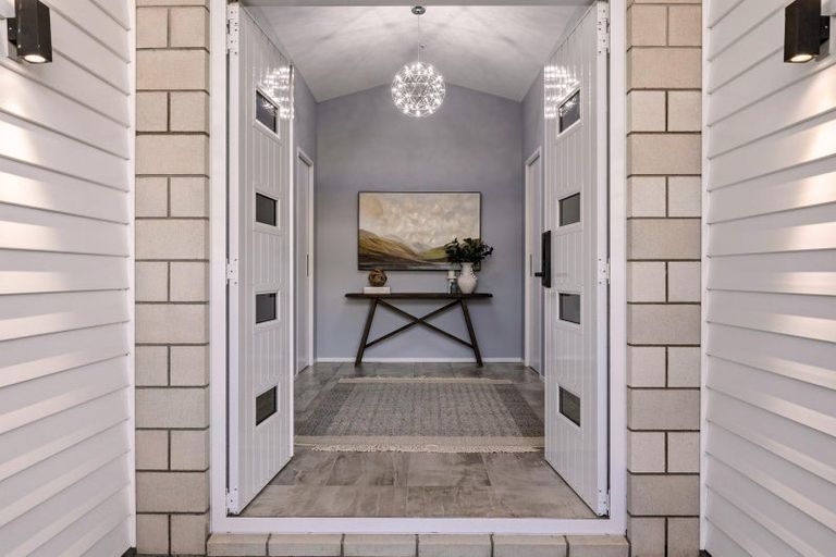 Photo of property in 46 Penetaka Heights, Pyes Pa, Tauranga, 3112