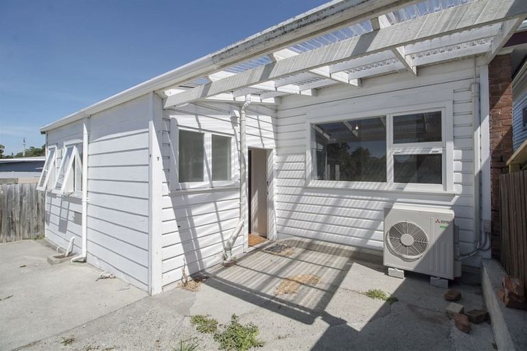 Photo of property in 16 Memorial Avenue, Parkside, Timaru, 7910