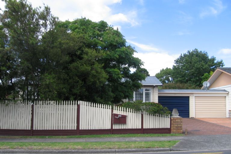 Photo of property in 1/63 Rata Street, New Lynn, Auckland, 0600
