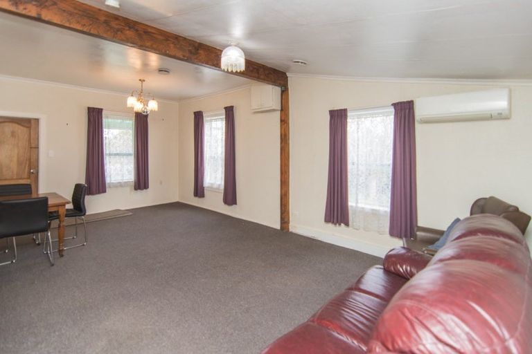 Photo of property in 28 Saint Leonards Road, Temuka, 7920