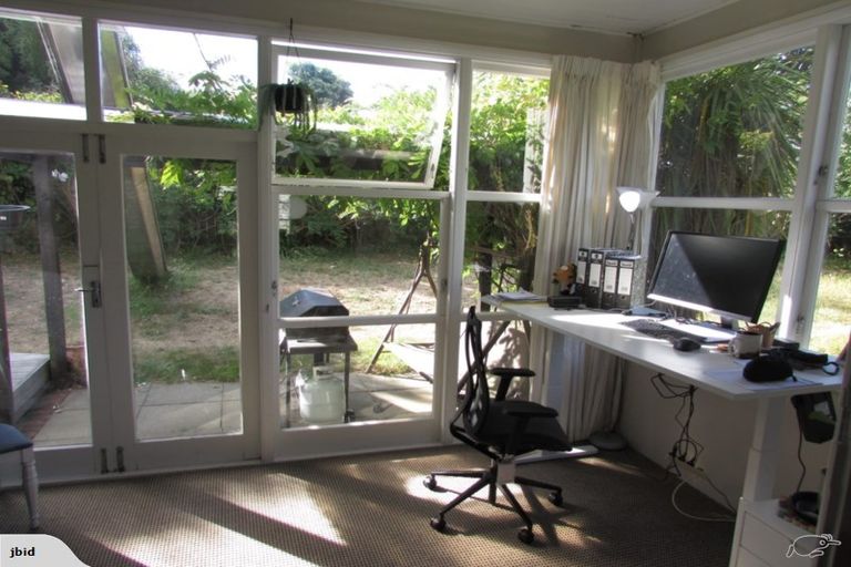 Photo of property in 404 Muritai Road, Eastbourne, Lower Hutt, 5013