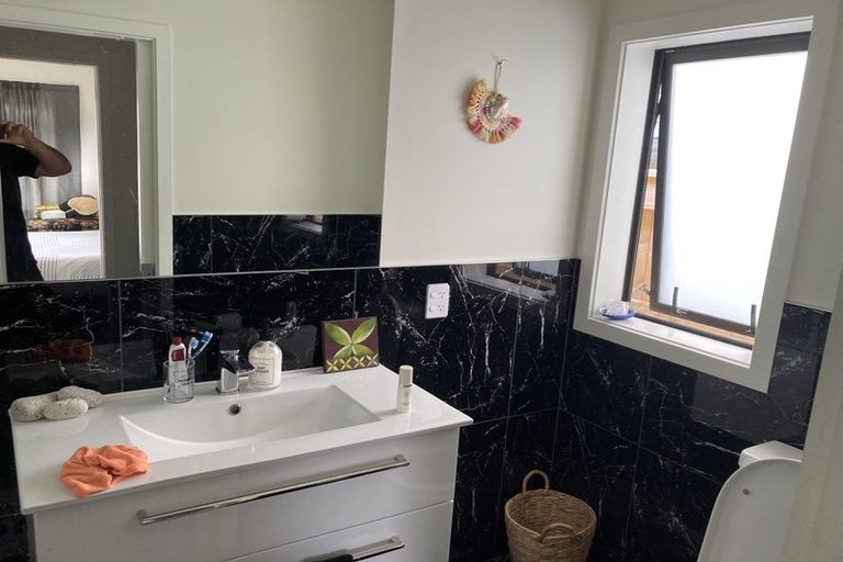 Photo of property in 5 Martha Turnell Crescent, Manor Park, Lower Hutt, 5019