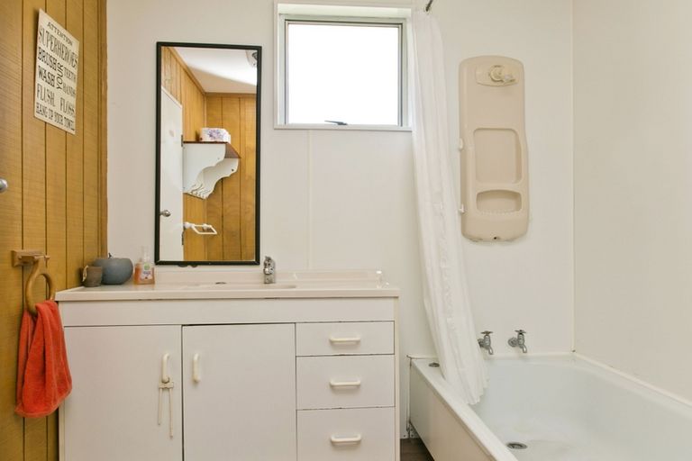 Photo of property in 6 Ferney Place, Richmond Heights, Taupo, 3330