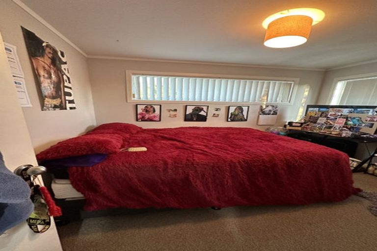 Photo of property in 6 Minton Place, Manurewa, Auckland, 2102