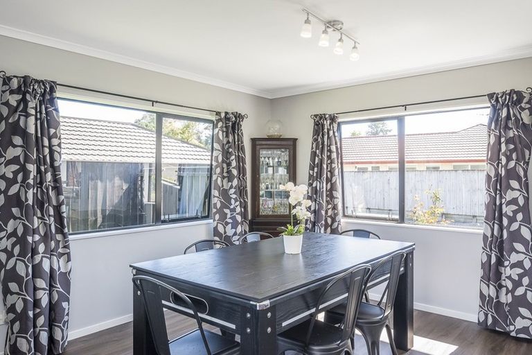 Photo of property in 7 Fytfield Place, Paraparaumu, 5032