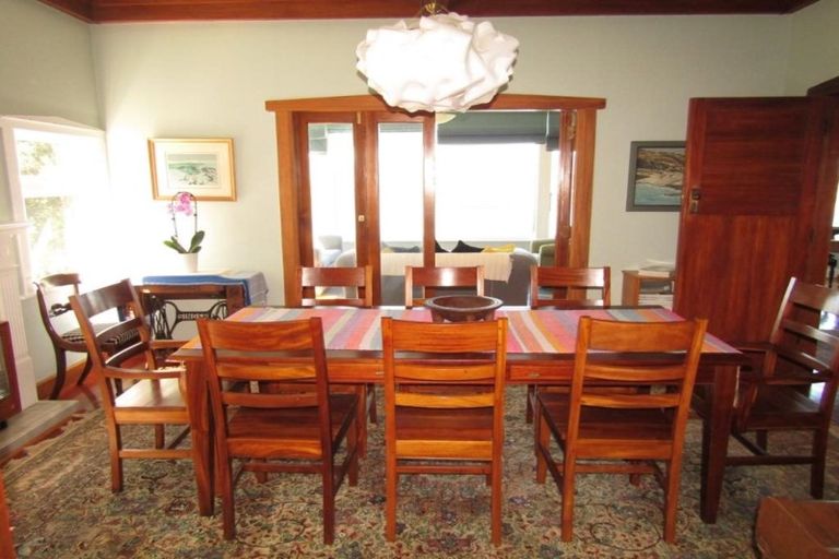 Photo of property in 19 Overtoun Terrace, Hataitai, Wellington, 6021