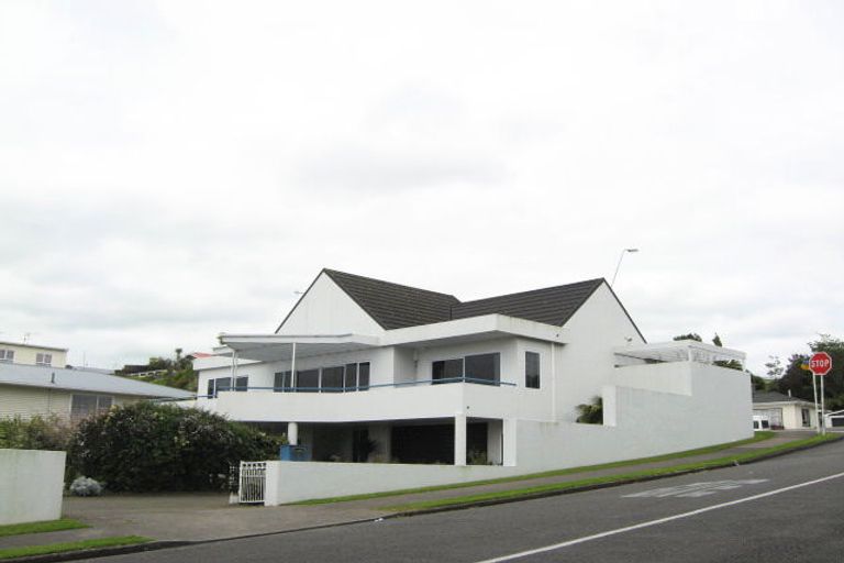 Photo of property in 55 Calvert Road, Lynmouth, New Plymouth, 4310