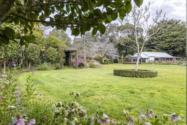 Photo of property in 44 Innerwell Lane, Ashhurst, Palmerston North, 4470