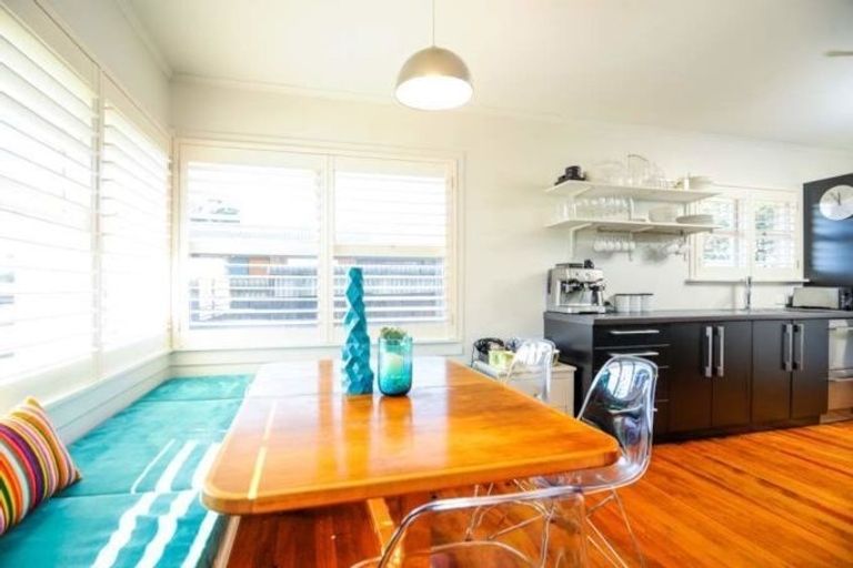 Photo of property in 59 Mcintyre Road, Mangere Bridge, Auckland, 2022