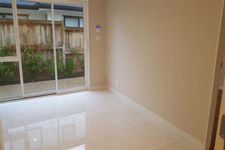 Photo of property in 2 Golden Morning Drive, Albany Heights, Auckland, 0632